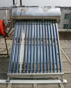 规范太阳能热水器:劣质真空管诱发季节病(组