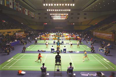 北京苏迪曼杯羽毛球赛VS上海世界乒乓球锦标