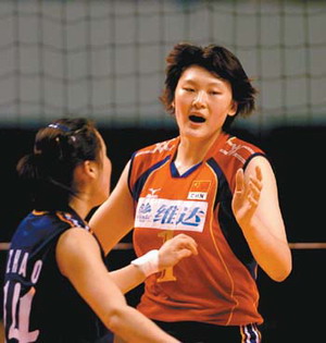 杨昊,王一梅和楚金玲逐渐稳固在中国女排2008年北京奥运阵容中的主攻
