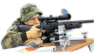 它是2001年美国军用枪械市场的后起之秀,名叫内西凯m3k战术型狙击步枪