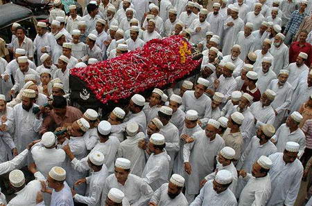 图文报道:印度裔驻伊美军士兵举行葬礼