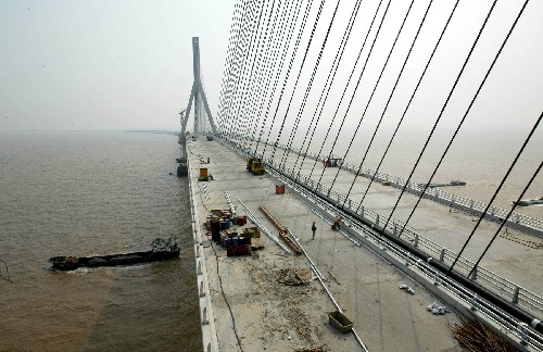 上海东海跨海大桥加快建设