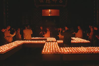 莲花灯点亮普陀山