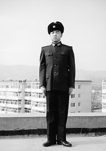 与蓝天融为一体 中国空军常服样式变迁历程(组图)
