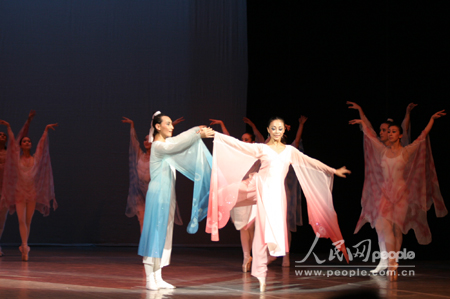 广州芭蕾舞团献技莫斯科