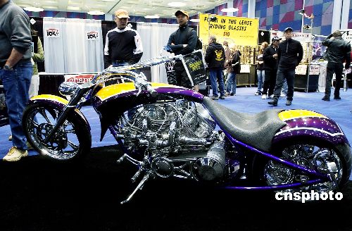 图:世界摩托车巡回展展出极品摩托车