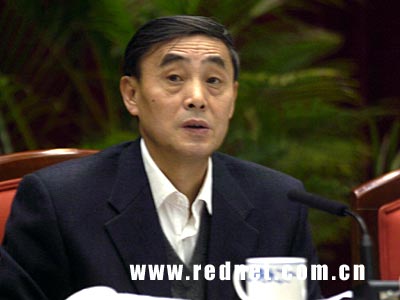 (谢康生主持会议)