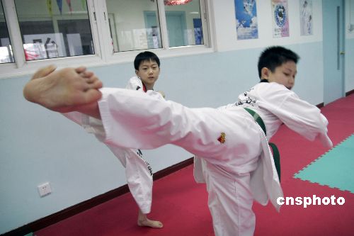 图:北京青少年迷恋跆拳道