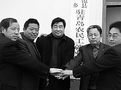 综合 正文 2月27日一早,范县辛庄乡毛岗村党支部书记毛新