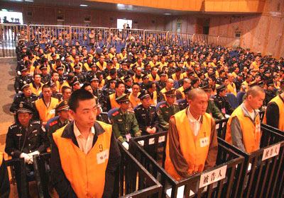 湖南公开审理最大涉黑案 庭审预计将延续20天(图)
