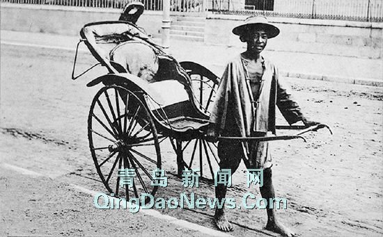青岛照片印证历史 展示16岁洋车夫稚嫩笑容(图