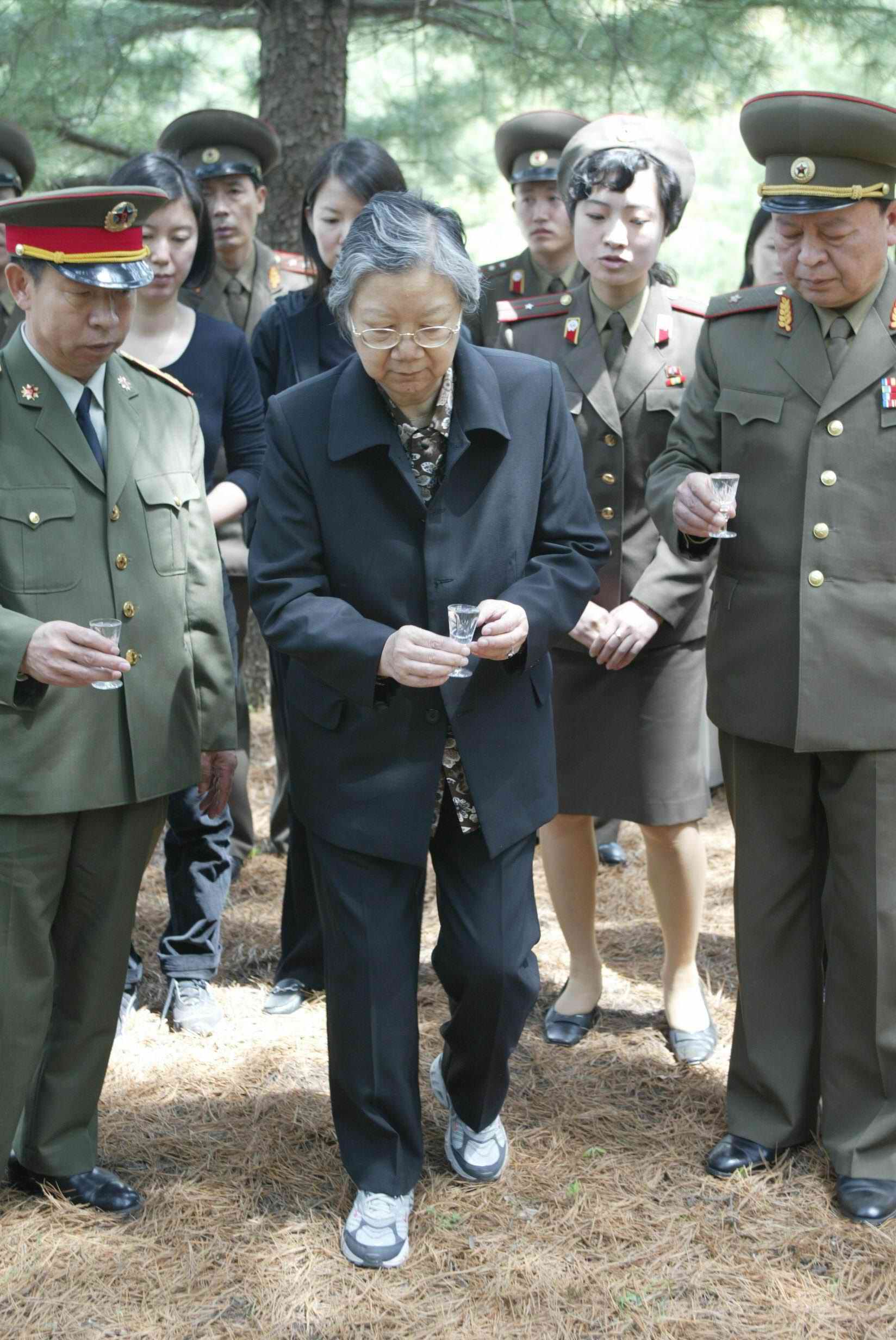 在朝鲜寻访毛泽东主席的长子毛岸英牺牲地(图)