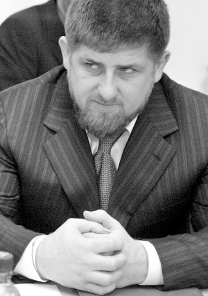 8月14日,车臣总理卡德罗夫发表声明强调,自己不想成为车臣总统,甚至