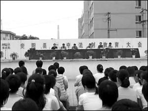 河南安阳县检察院预防科在学校进行法制讲座