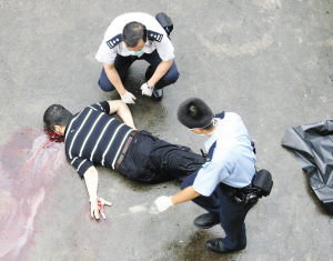 香港前总警司跳楼身亡