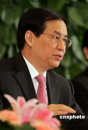 中国银监会主席刘明康应邀出任香港中大荣誉教