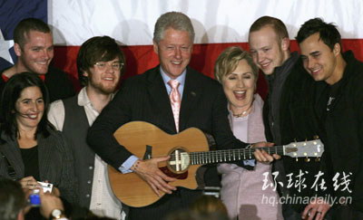 组图：克林顿为希拉里庆祝59岁生日