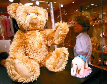 泰迪熊售价60万