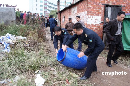 江西省东乡县人口_江西东乡千人齐跳广场舞(3)