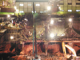 台湾台北县工地钢筋坍塌5人死亡1人受伤(图)
