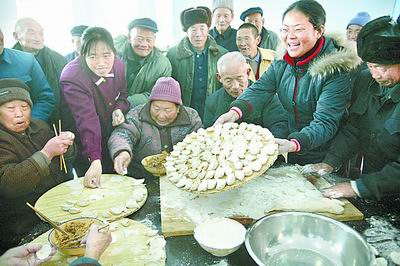 今年冬至:饺子可口暖人心