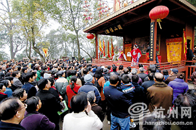 吴山庙会乐在其中