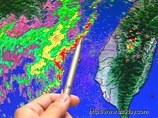 飑线正迅速接近台湾 台气象部门发布大雷雨特