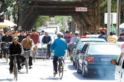 白塔寺武校校长出车祸_白塔寺何时外输人口