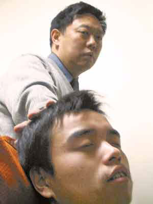 川大教授催眠戒毒反伪科学大师质疑催眠术