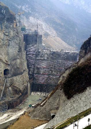 图文:贵州索风营水电站大坝正在建设中
