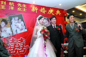 王洋的婚纱照_王洋郭威婚纱照