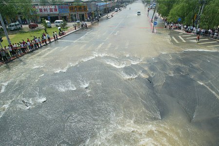 组图:北京北沙滩大潮