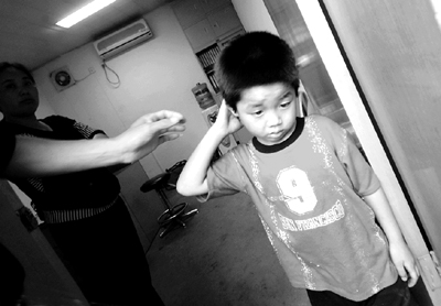 谁家小孩迷路了(图)