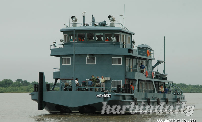 黑龙江省内最大马力顶推轮试航成功(图)