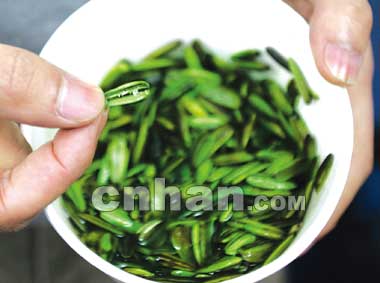 香精加色素配出绿茶瓜子