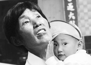 對話撿空瓶老人：拘留所稱關(guān)幾天不要緊