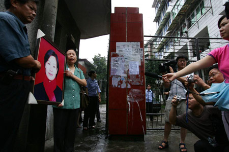 湖南女教师裸死案被告人讲述内心挣扎(图)
