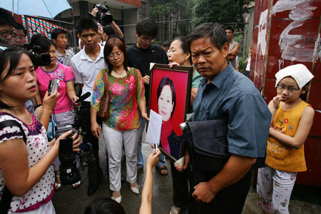 湖南女教师裸死案被告人讲述内心挣扎(图)