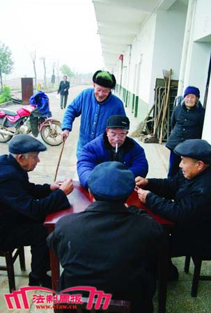 农村妇女创办养老院 50位老人找到归宿(图)