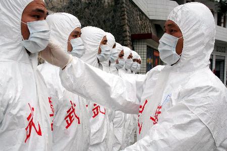 图文:武警福建总队三明市支队积极应对禽流感