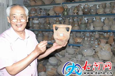 组图:河南许昌老人收藏千件古陶瓷