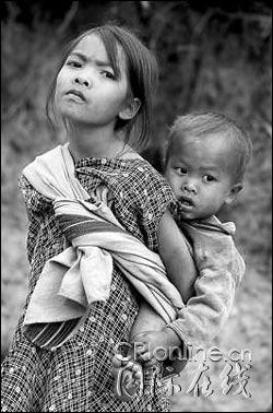 环球视野：缅甸人和尚一等女人三等人妖是四等