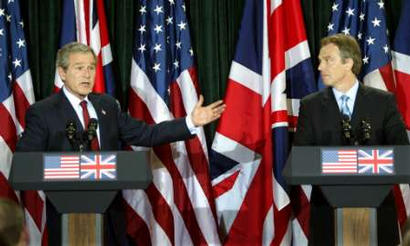 美英首脑举行联合记者会布什称不知萨达姆死活
