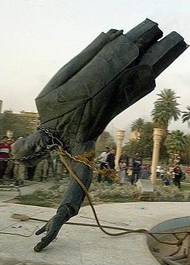 美军进入巴格达市中心 萨达姆雕像被推翻(组图