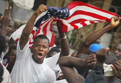 利比里亚抗议者举行示威 美将派出维和部队(图