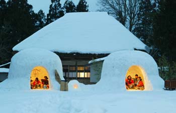 日本雪屋节(组图)