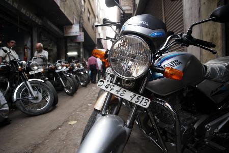 图文:新德里二手摩托车市场(5)