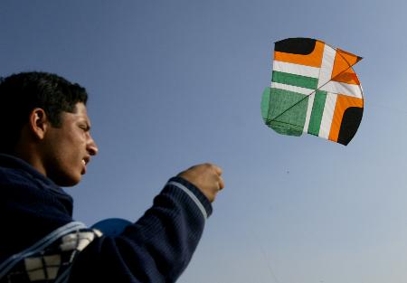 图文:[国际](1)阿富汗人的周末风筝会