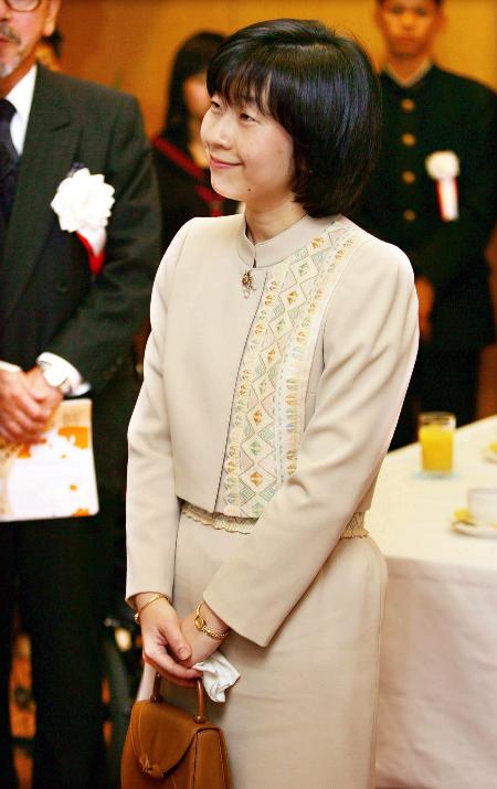 据日本媒体14日报道,日本纪宫公主与东京都政府职员黑田庆树已内定