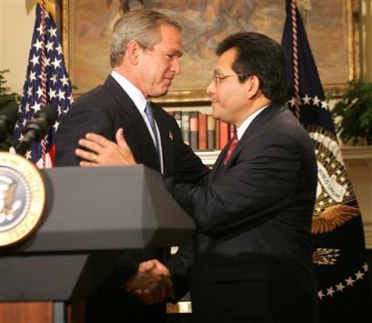 布什提名的美司法部长人选卷入伊拉克虐囚调查